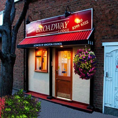 Broadway Lodge Bed And Breakfast Surbiton Exteriör bild